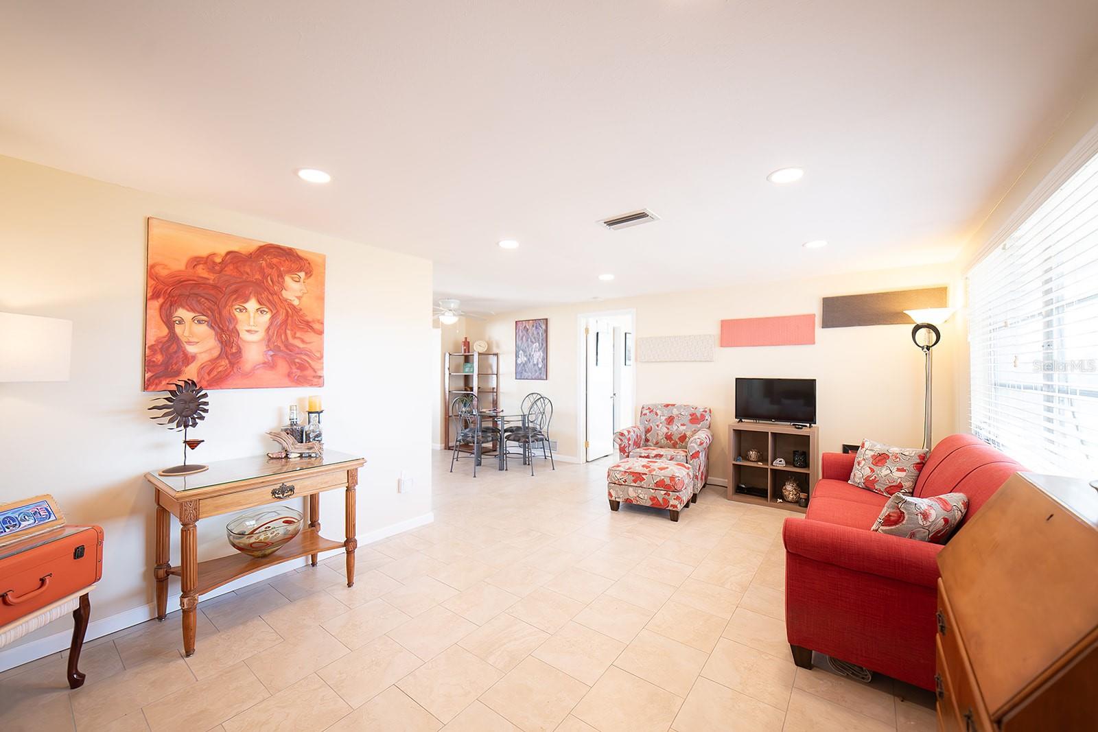 42 CAROLL CIR, ENGLEWOOD, FL, 34223