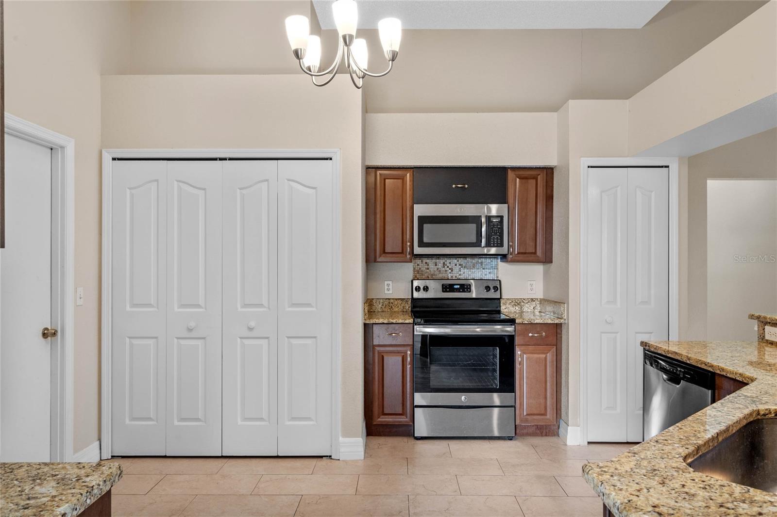 2801 RIPTON CT, ORLANDO, FL, 32835