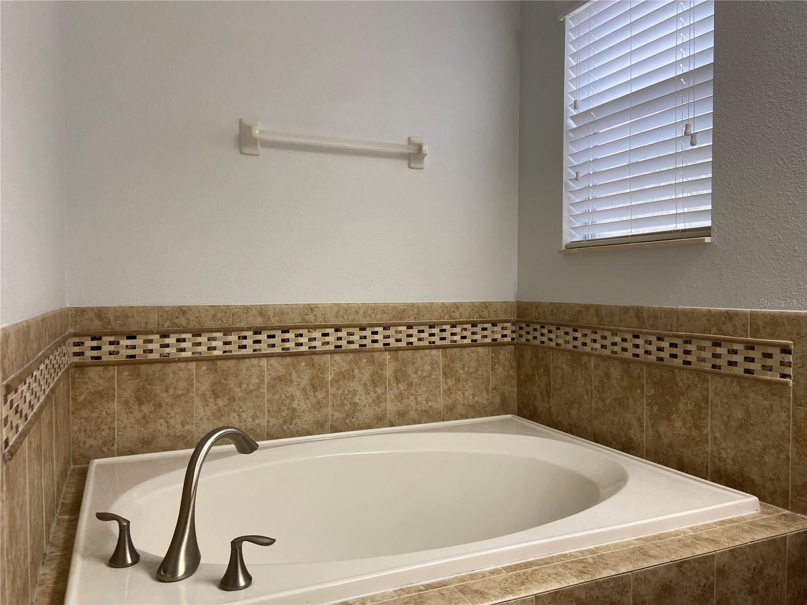 1913 THETFORD CIR, ORLANDO, FL, 32824