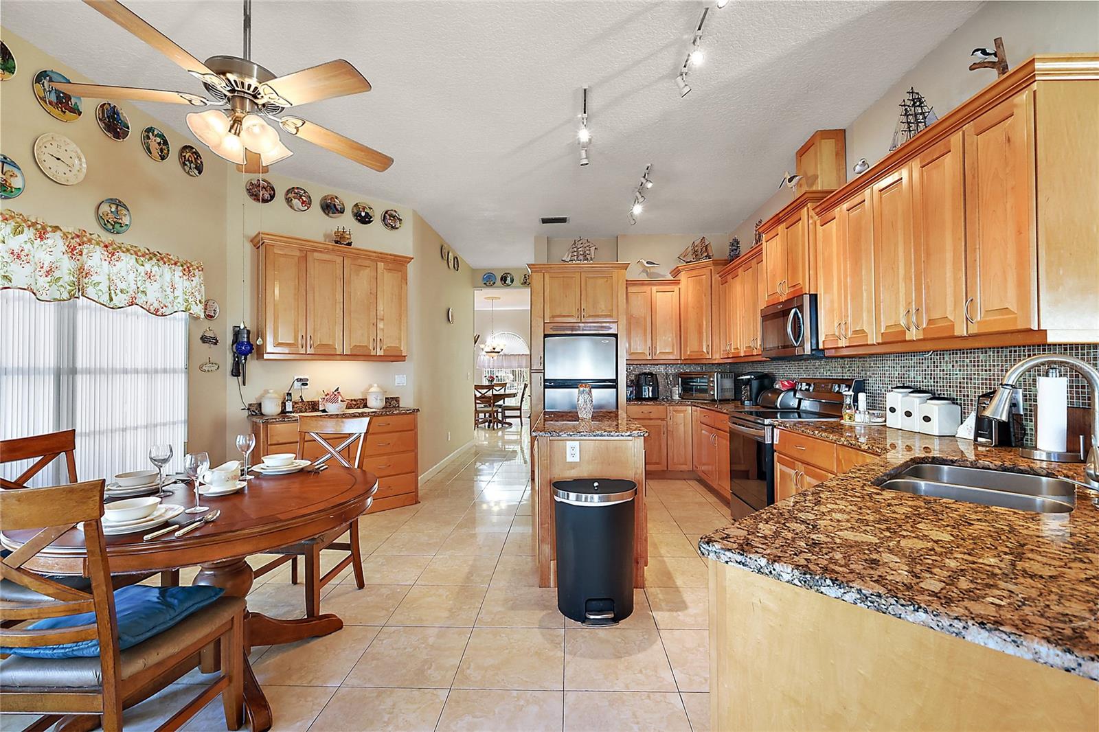 34239 WOODRIDGE LN, EUSTIS, FL, 32736