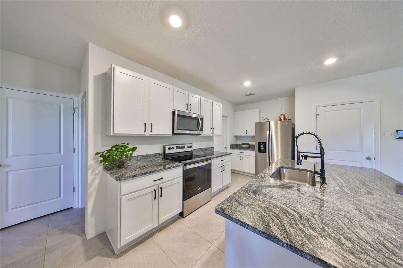 16910 TRITE BEND ST, WIMAUMA, FL, 33598