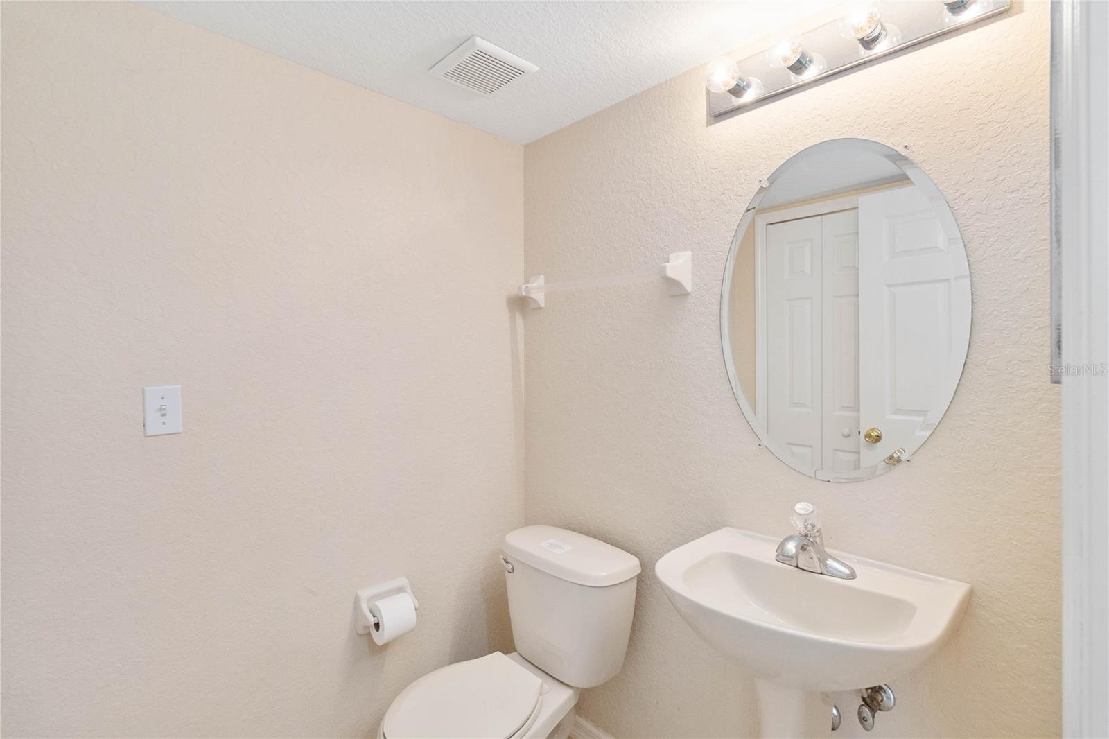 5702 DELOREAN DR, KISSIMMEE, FL, 34746