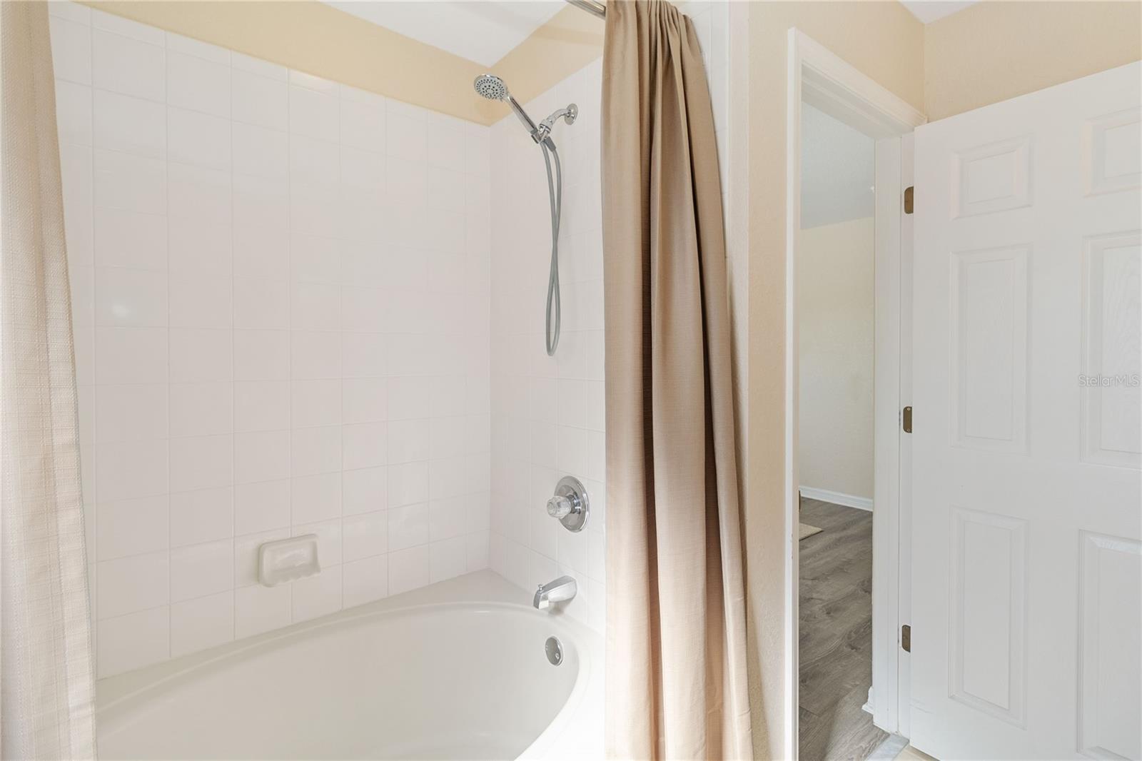 5702 DELOREAN DR, KISSIMMEE, FL, 34746