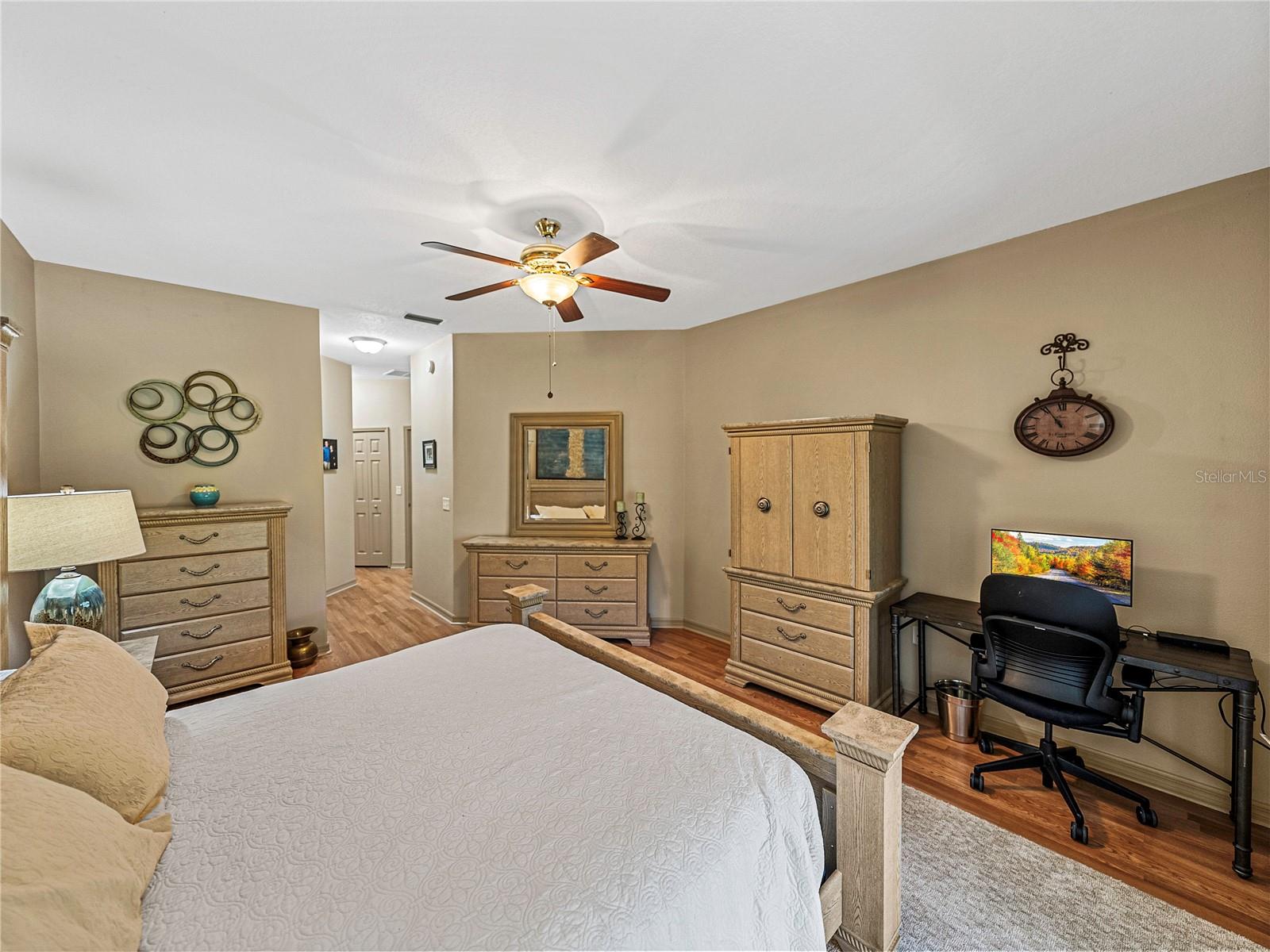 5726 AUTUMN SHIRE DR, ZEPHYRHILLS, FL, 33541