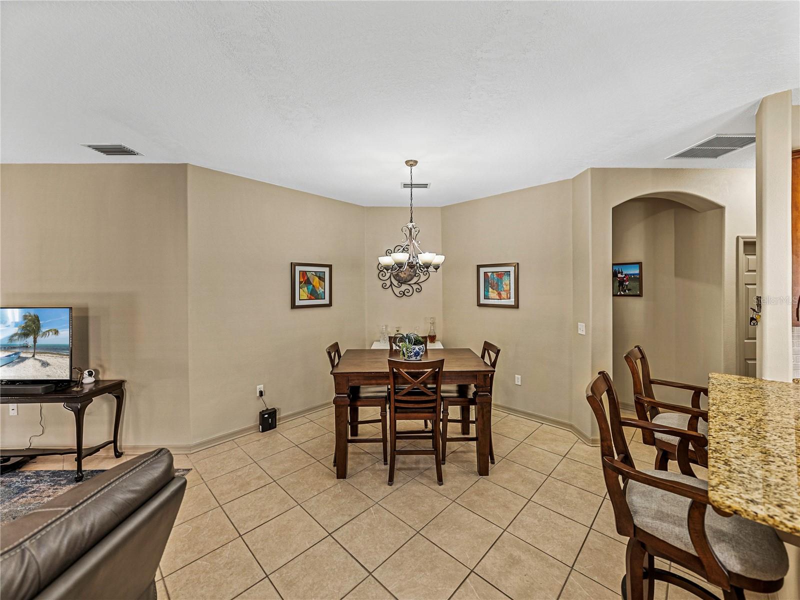 5726 AUTUMN SHIRE DR, ZEPHYRHILLS, FL, 33541