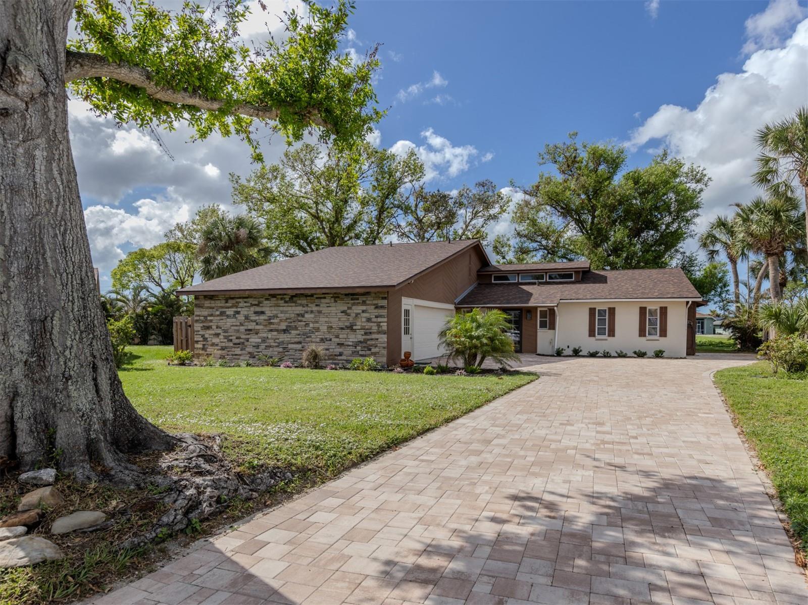 1141 SLEEPY HOLLOW CT, VENICE, FL, 34285