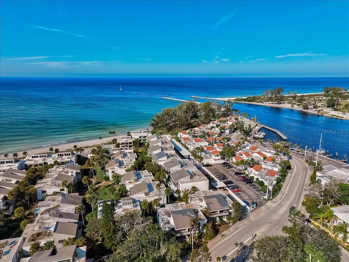 1555 TARPON CENTER DR #202, VENICE, FL, 34285