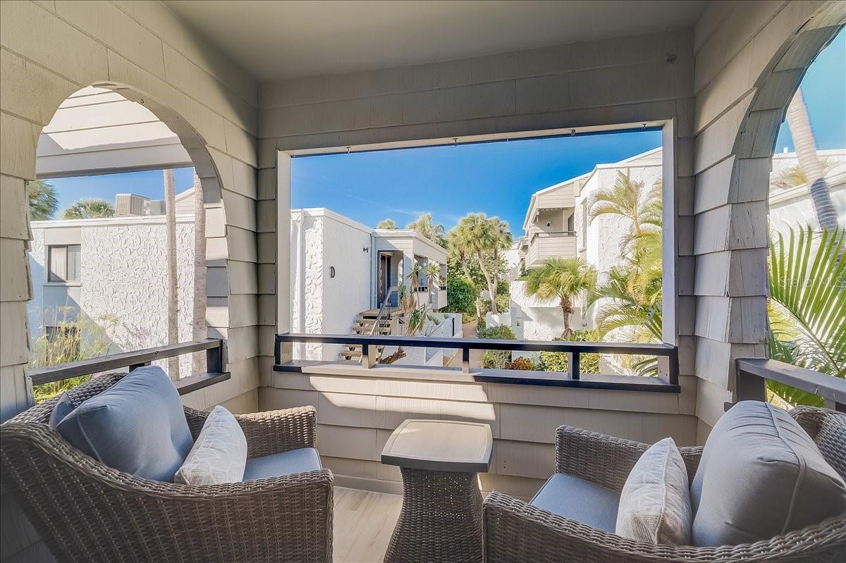 1555 TARPON CENTER DR #202, VENICE, FL, 34285