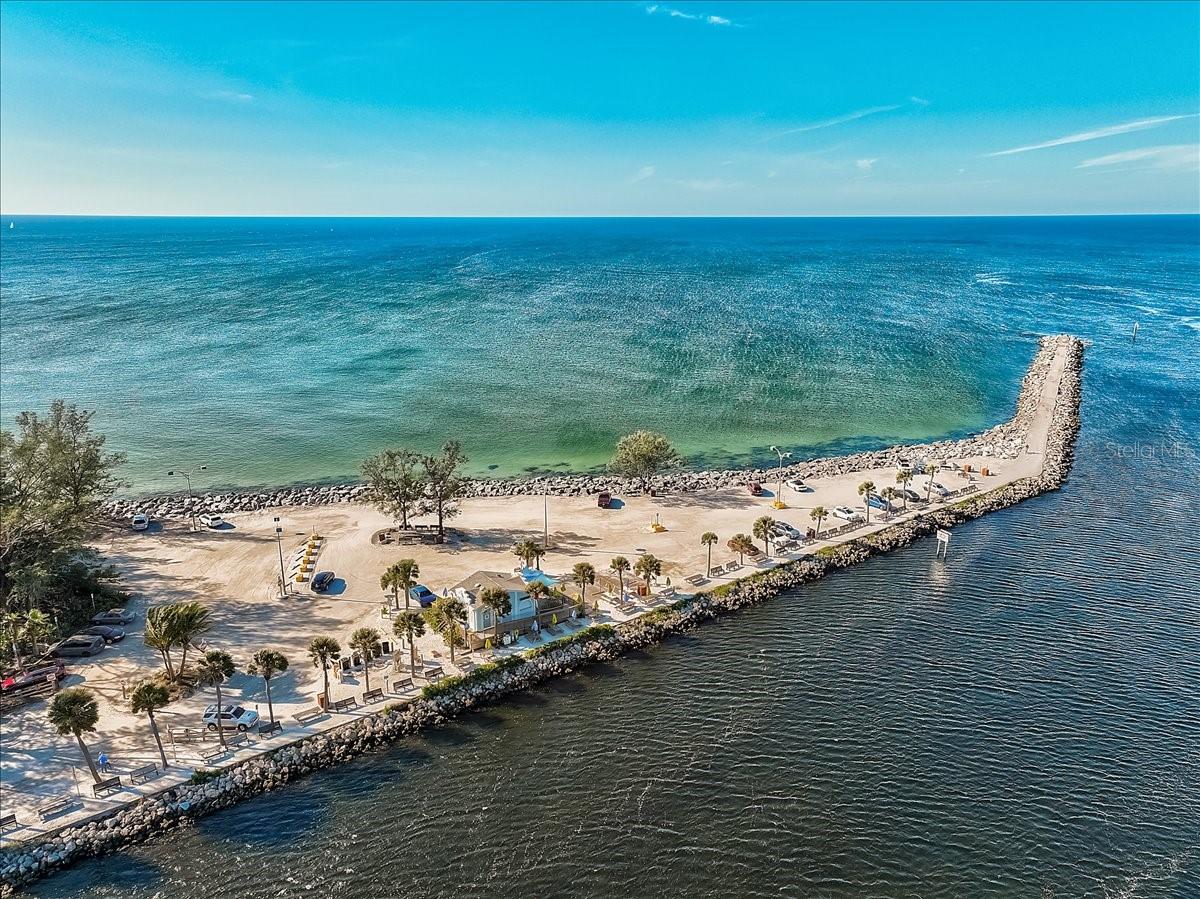 1555 TARPON CENTER DR #202, VENICE, FL, 34285