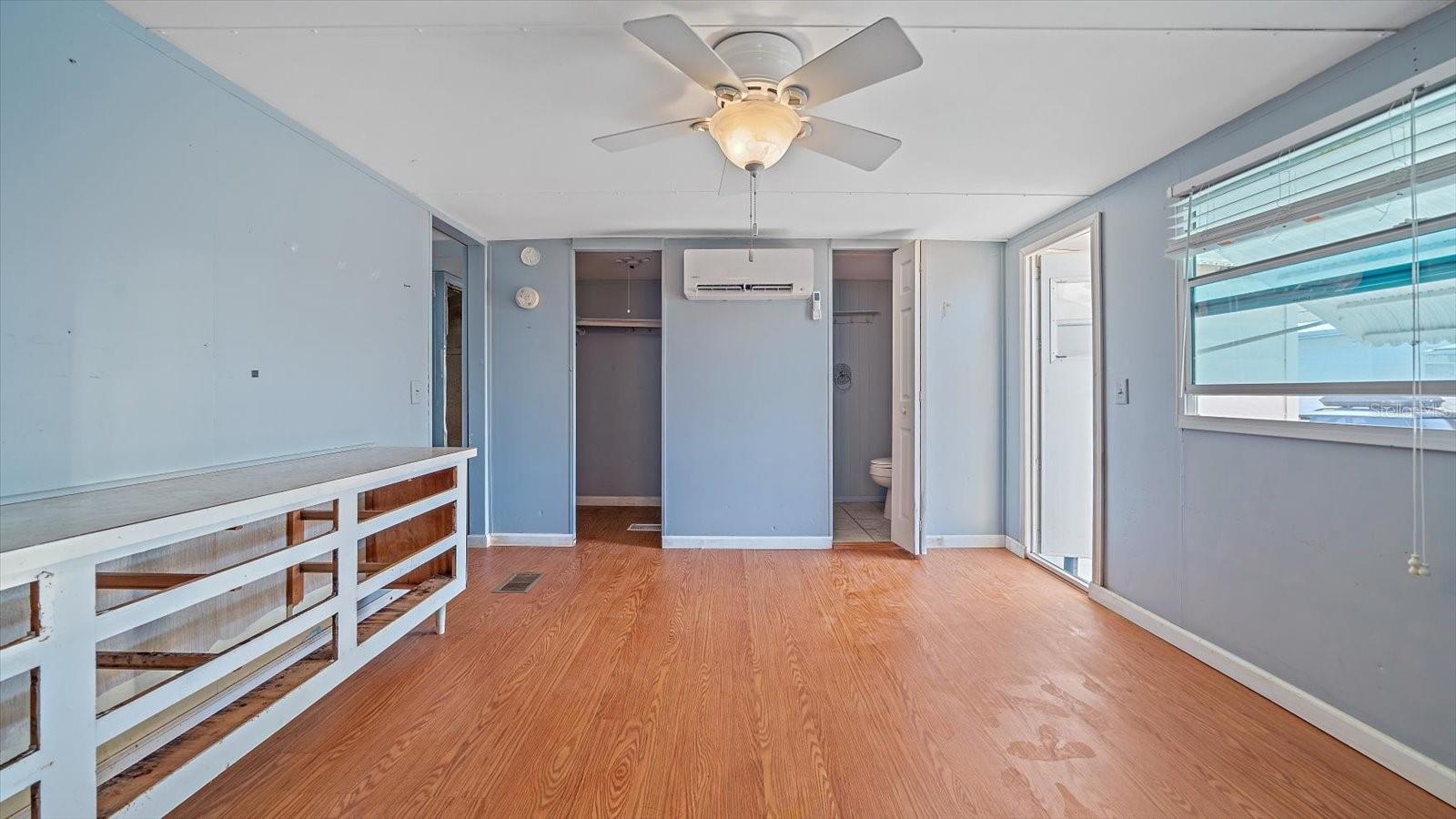 83 TWIN SHORES BLVD, LONGBOAT KEY, FL, 34228