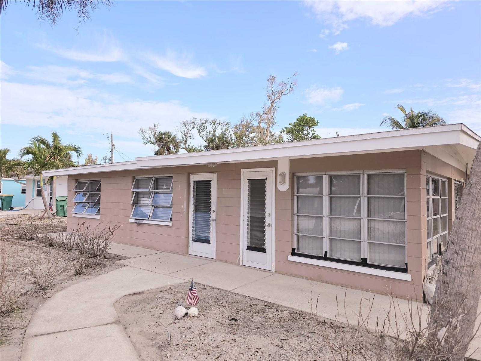 1205 GULF BLVD, ENGLEWOOD, FL, 34223