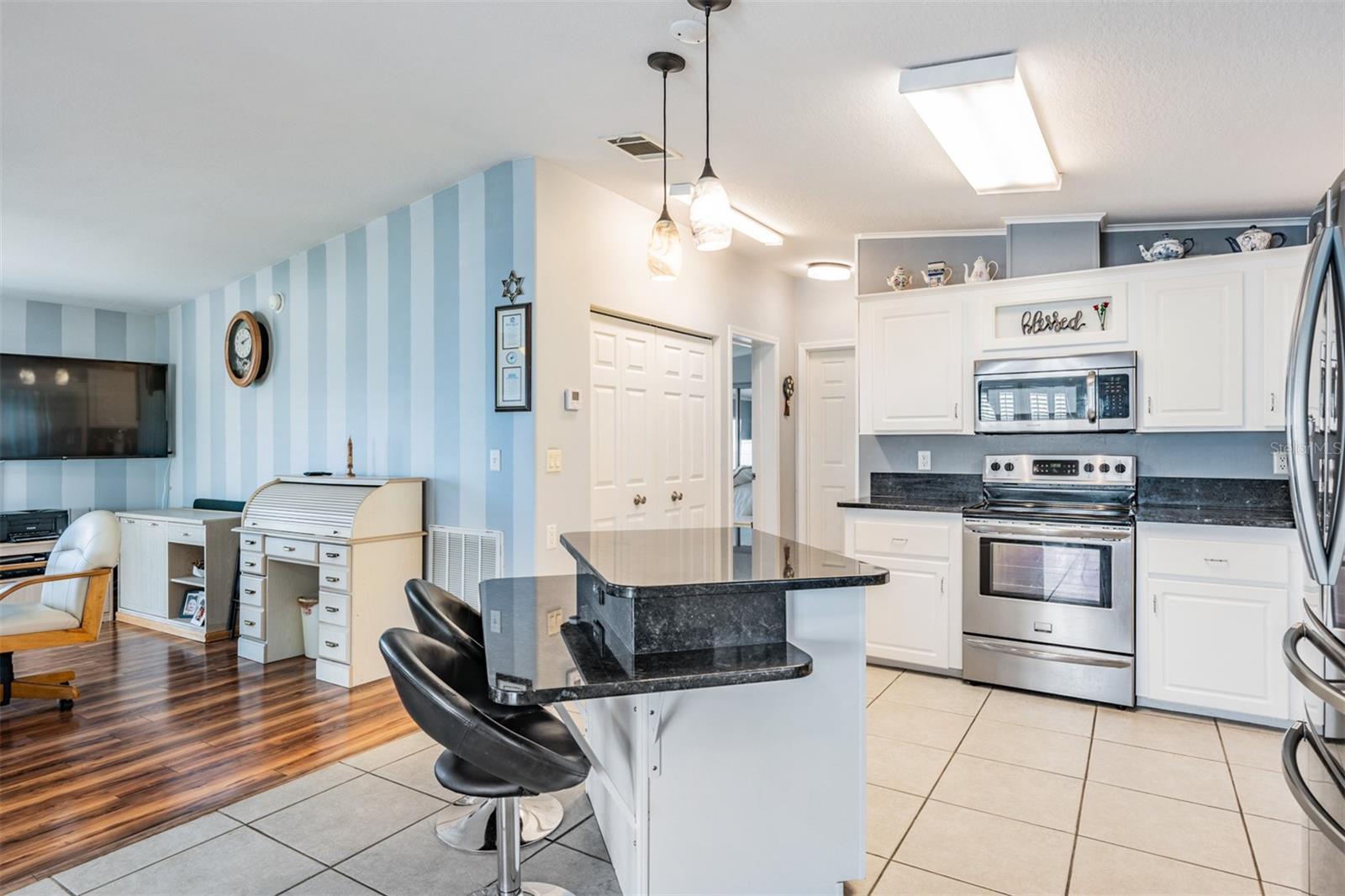 37635 GILL AVE, ZEPHYRHILLS, FL, 33541