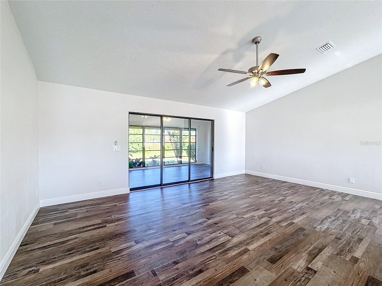 1715 S PEBBLE BEACH BLVD, SUN CITY CENTER, FL, 33573