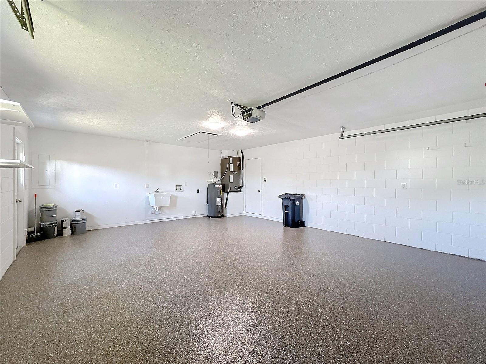1715 S PEBBLE BEACH BLVD, SUN CITY CENTER, FL, 33573