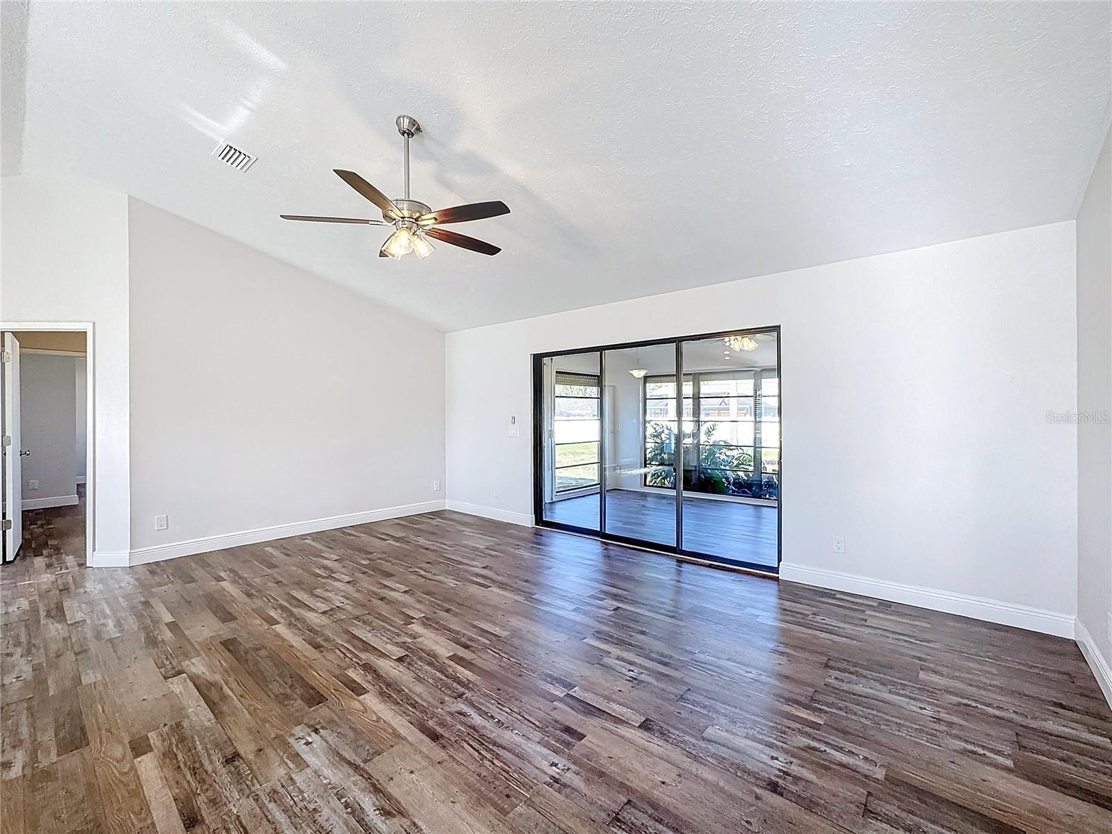 1715 S PEBBLE BEACH BLVD, SUN CITY CENTER, FL, 33573