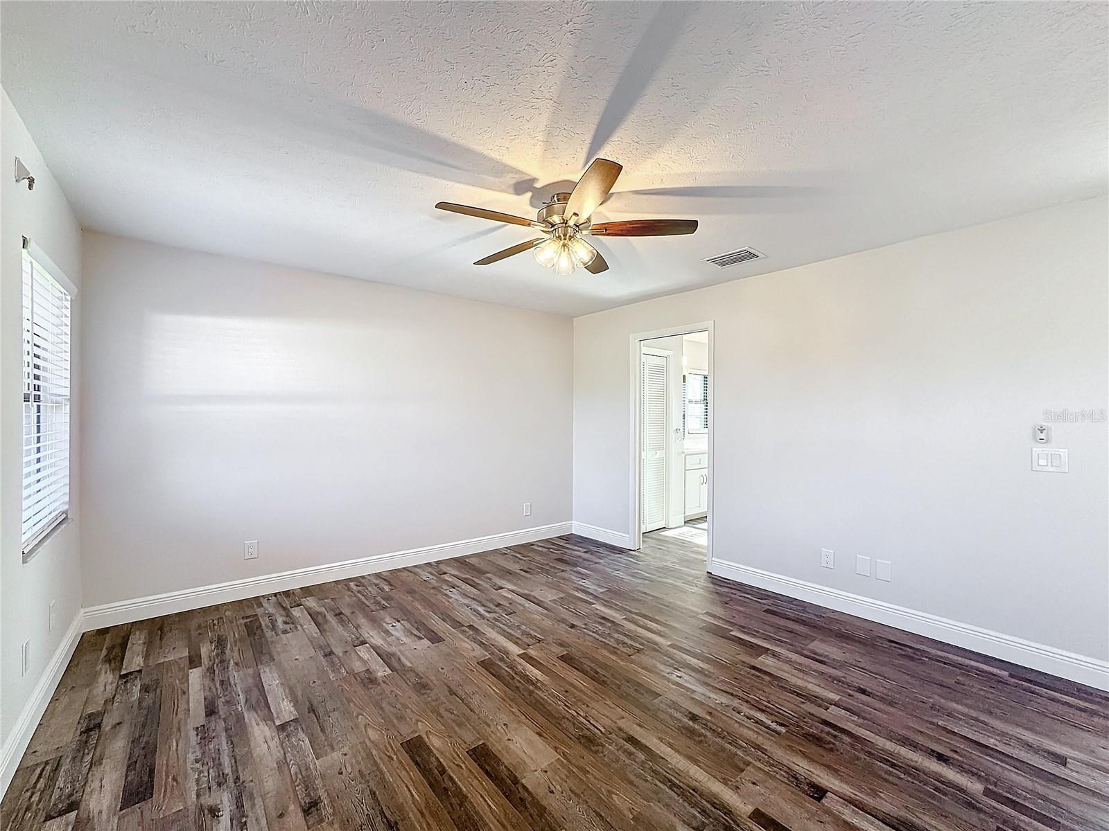 1715 S PEBBLE BEACH BLVD, SUN CITY CENTER, FL, 33573