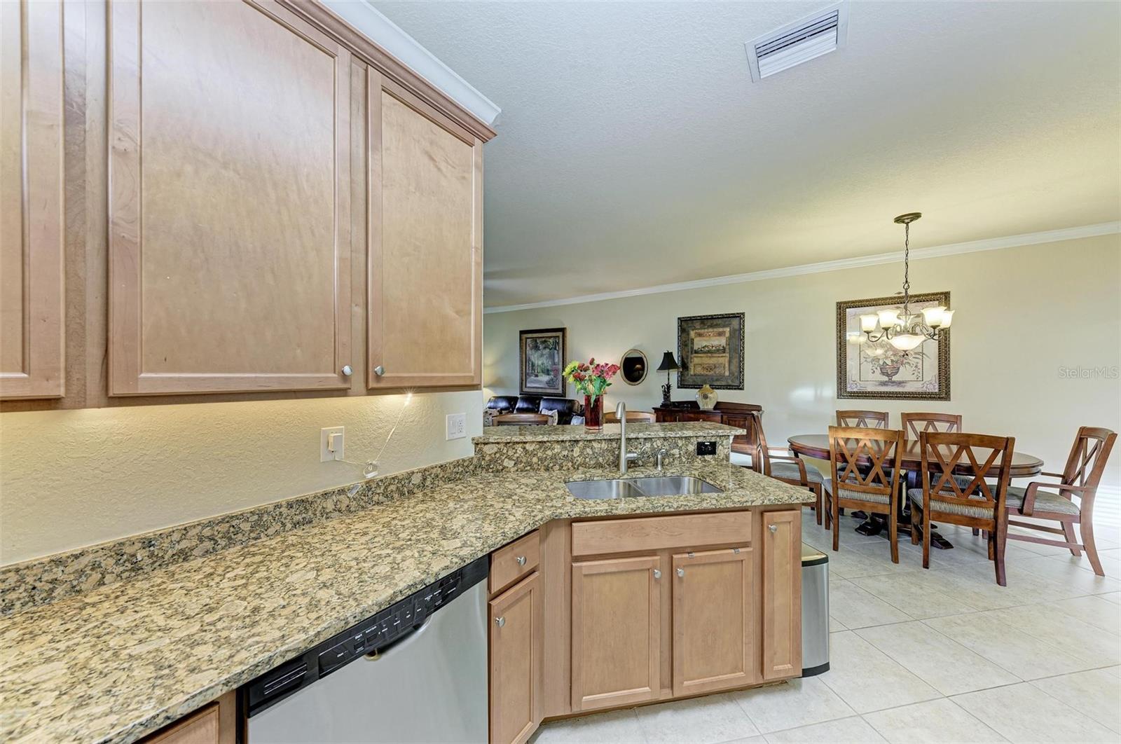 6607 CANDLESTICK DR, BRADENTON, FL, 34212