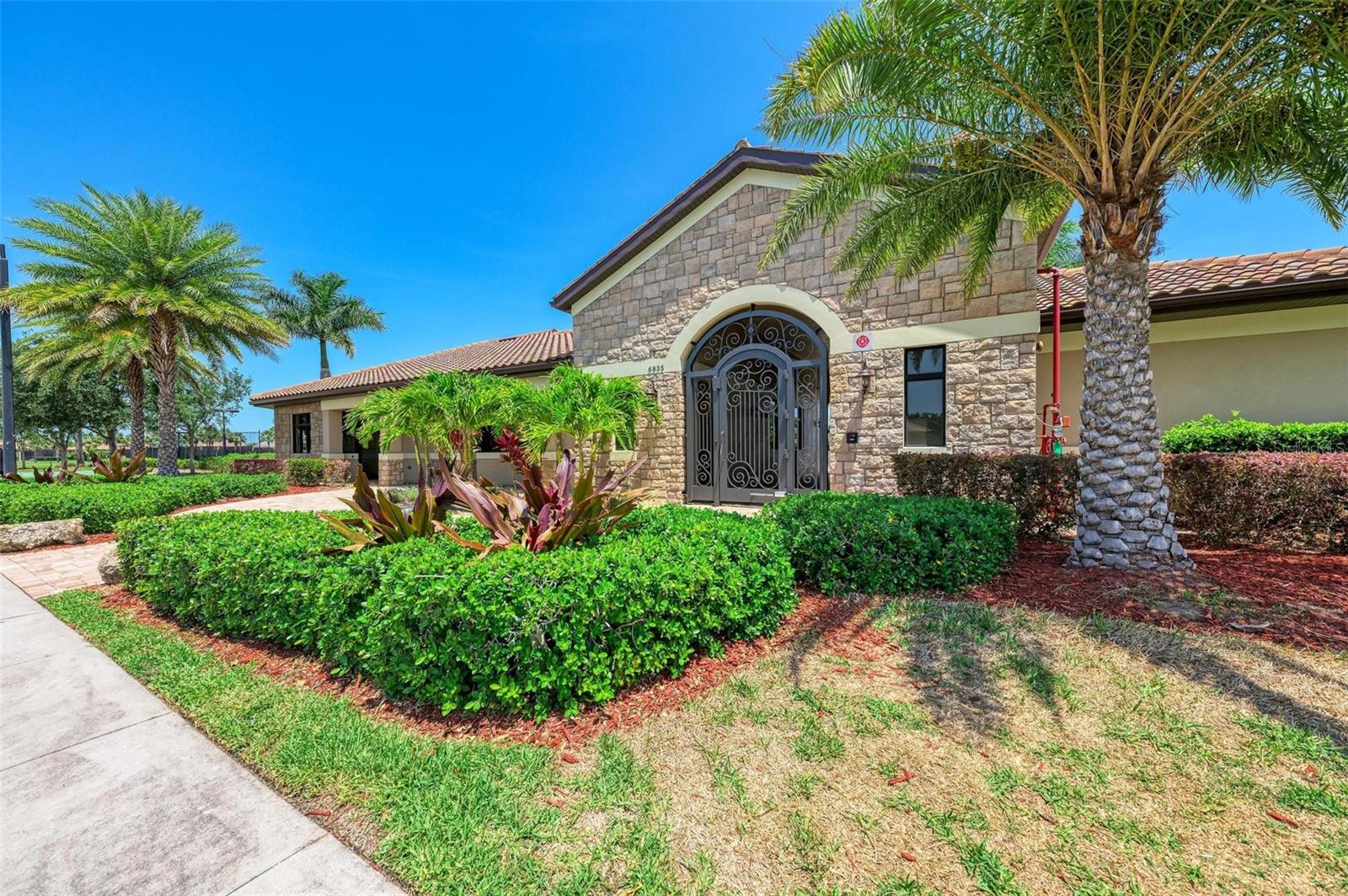 6607 CANDLESTICK DR, BRADENTON, FL, 34212