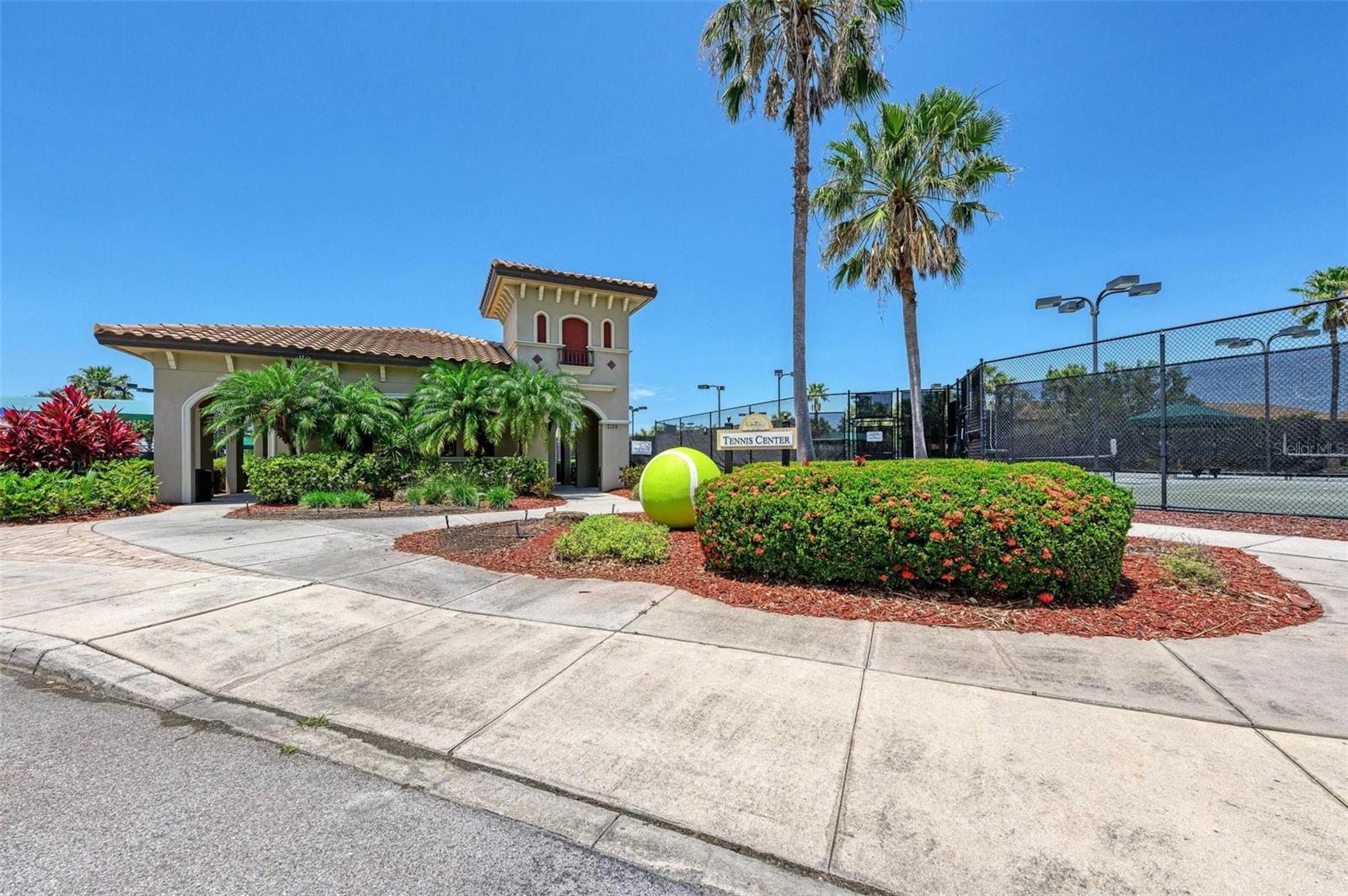 6607 CANDLESTICK DR, BRADENTON, FL, 34212