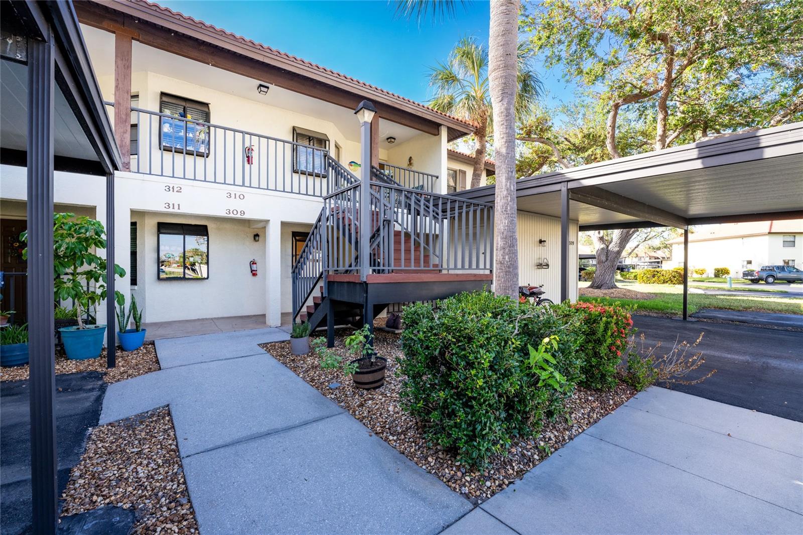 309 PINE HOLLOW CIR #309, ENGLEWOOD, FL, 34223