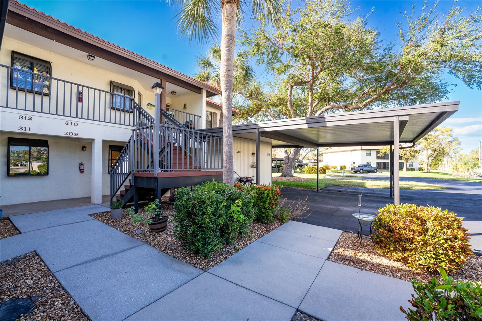 309 PINE HOLLOW CIR #309, ENGLEWOOD, FL, 34223