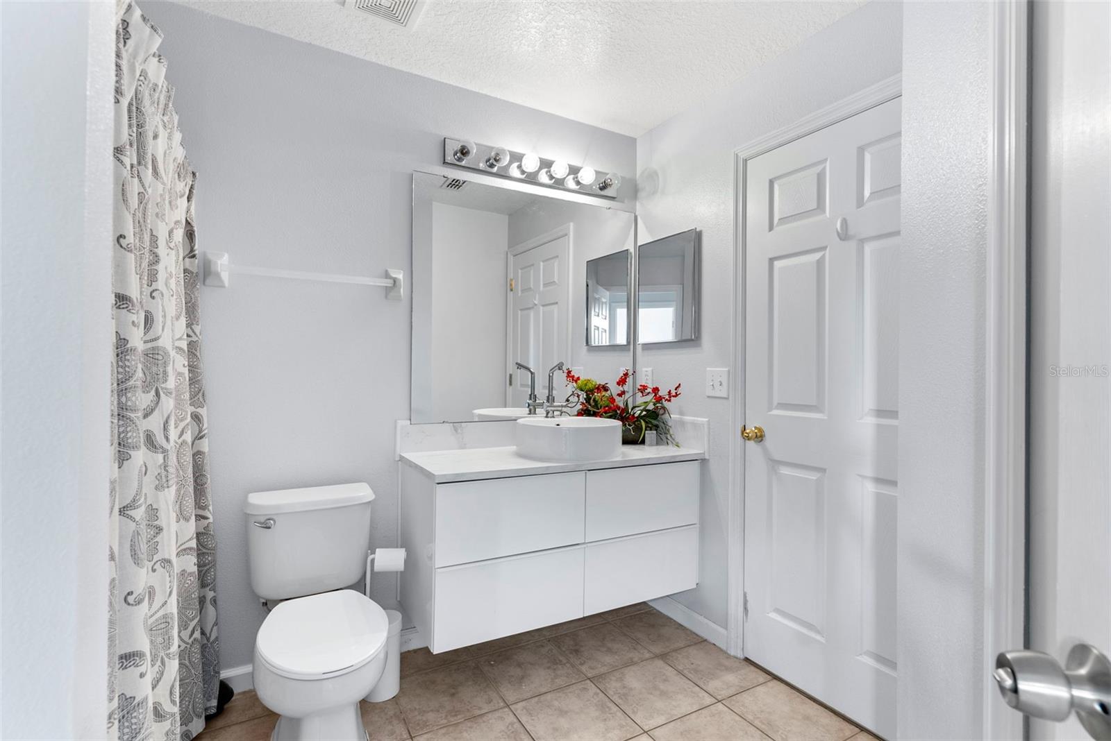 1070 SOLANA CIR, DAVENPORT, FL, 33897