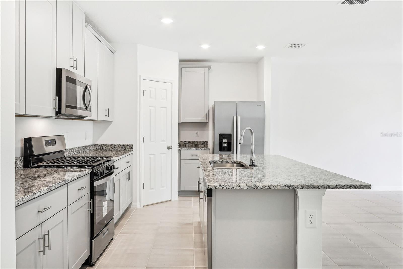 4736 JASMINE CIR, LEESBURG, FL, 34748