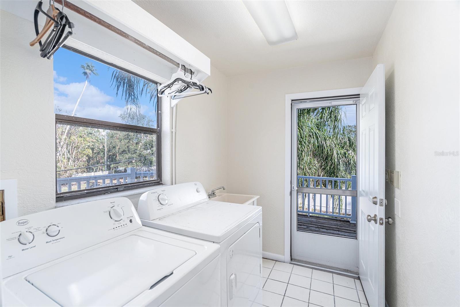 1745 SANTA BARBARA DR, DUNEDIN, FL, 34698