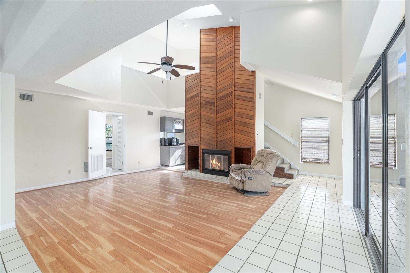 1745 SANTA BARBARA DR, DUNEDIN, FL, 34698