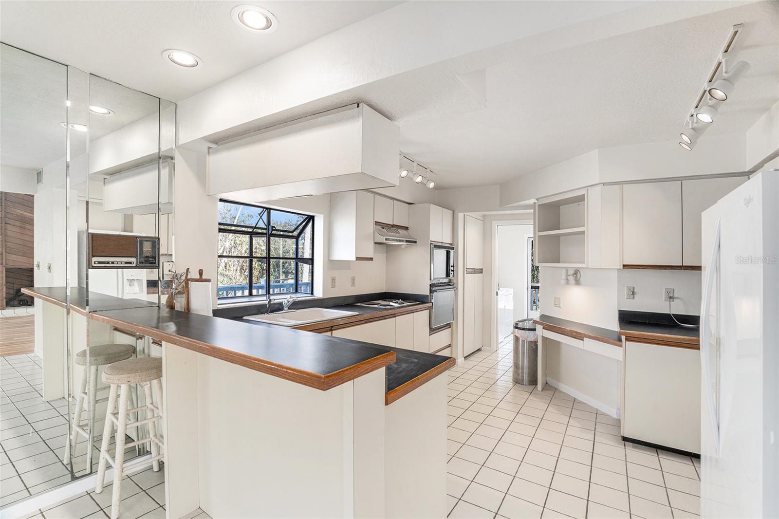 1745 SANTA BARBARA DR, DUNEDIN, FL, 34698