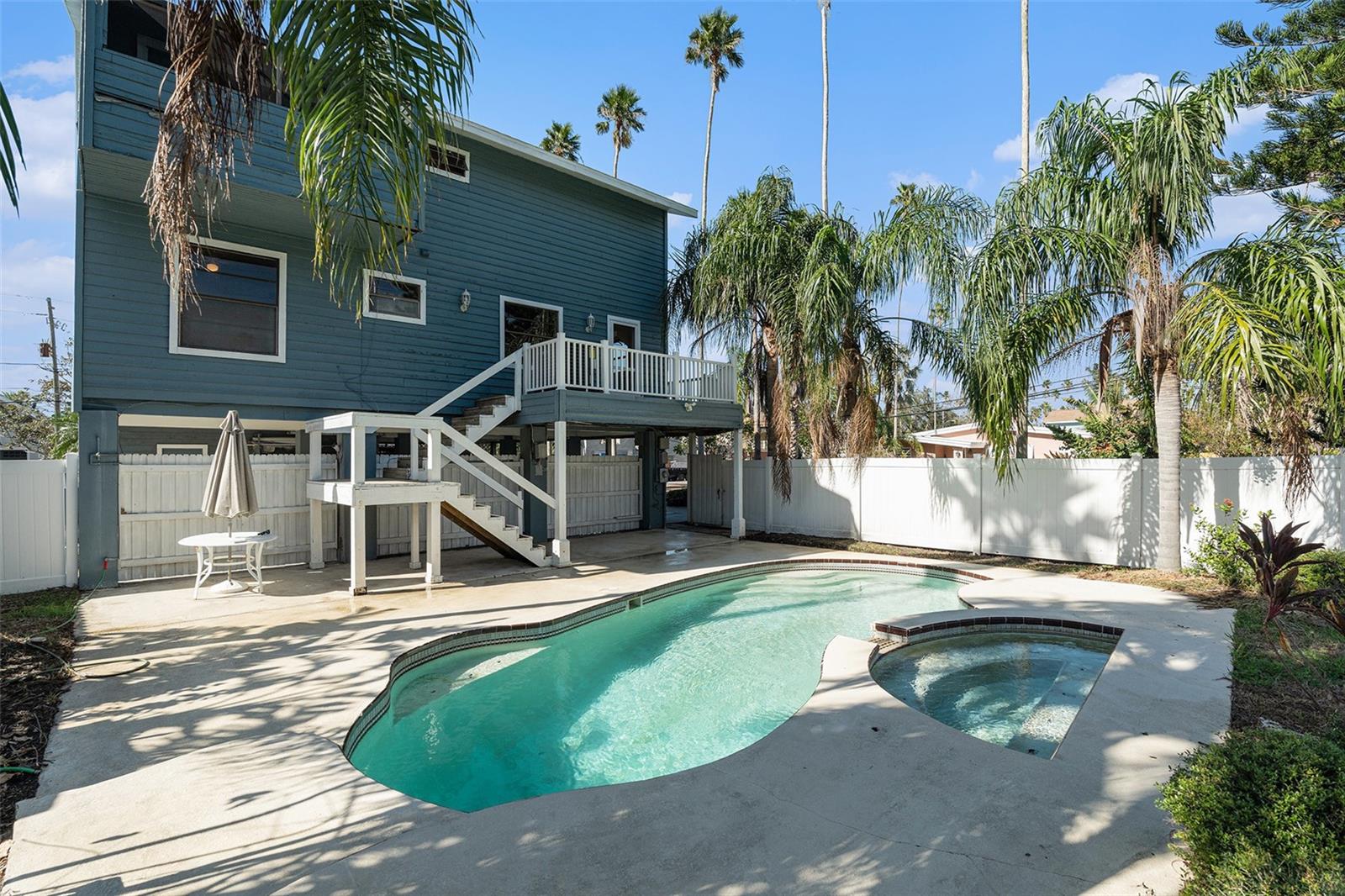 1745 SANTA BARBARA DR, DUNEDIN, FL, 34698