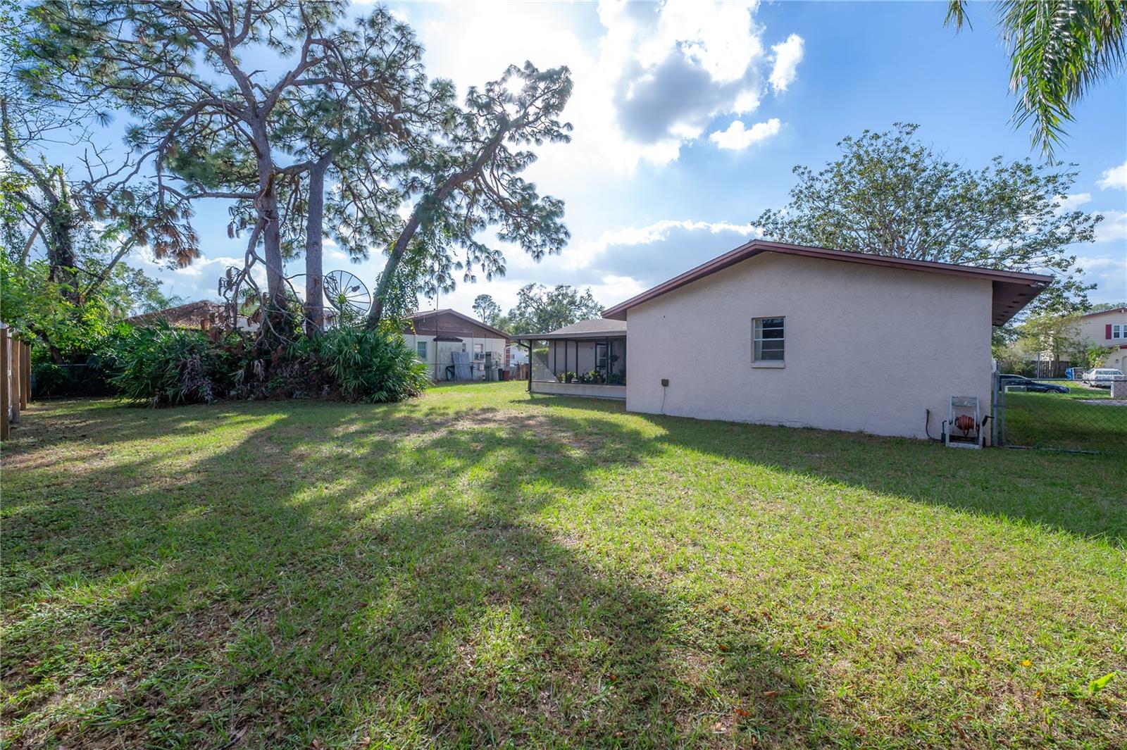 7515 OAKVISTA CIR, TAMPA, FL, 33634