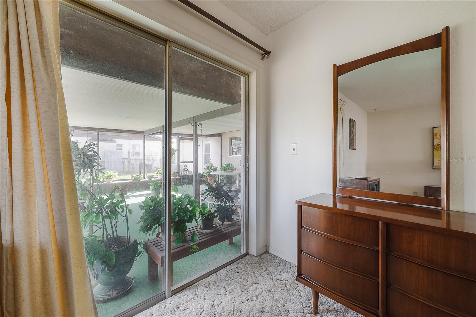 7515 OAKVISTA CIR, TAMPA, FL, 33634