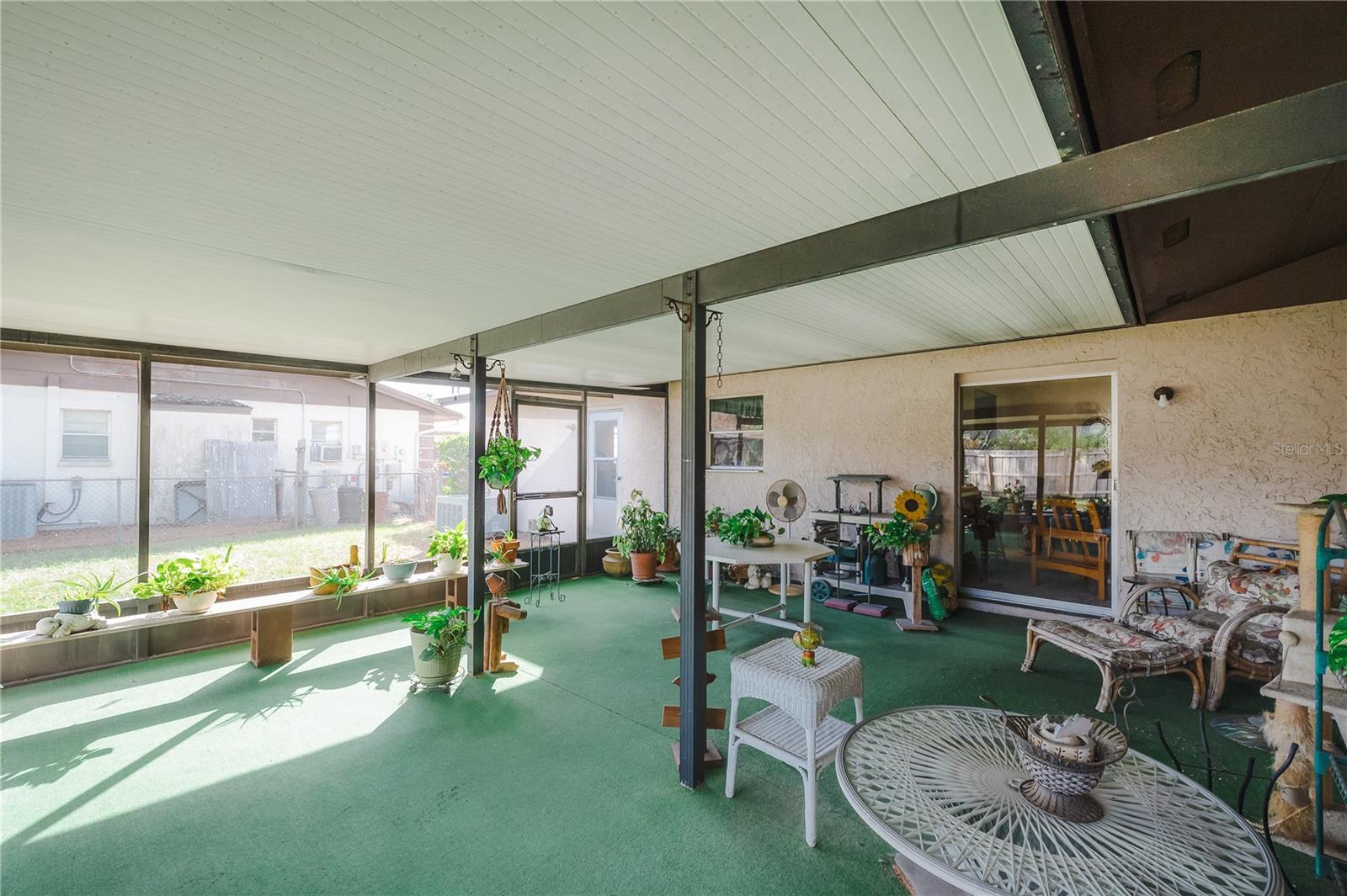 7515 OAKVISTA CIR, TAMPA, FL, 33634