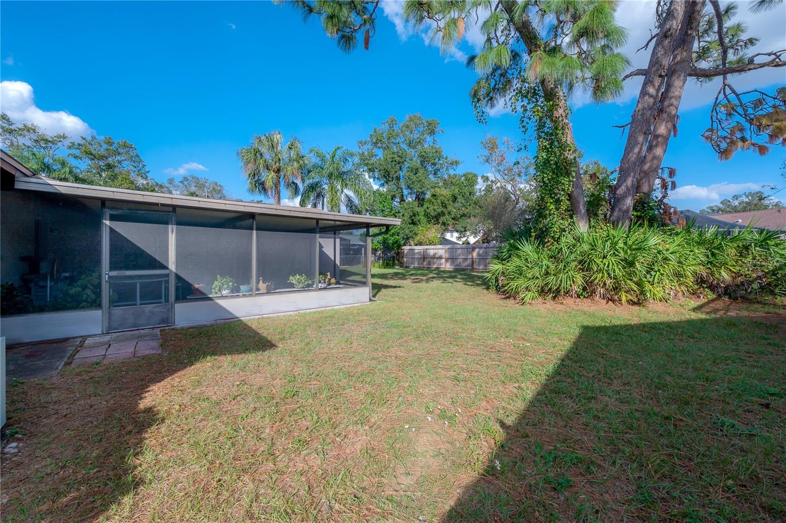 7515 OAKVISTA CIR, TAMPA, FL, 33634