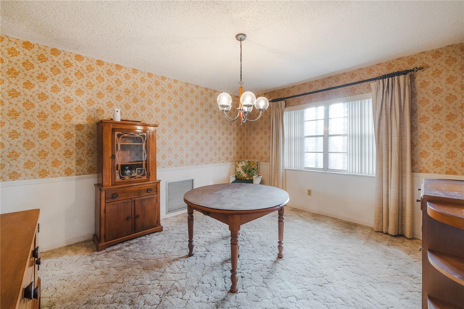 7515 OAKVISTA CIR, TAMPA, FL, 33634