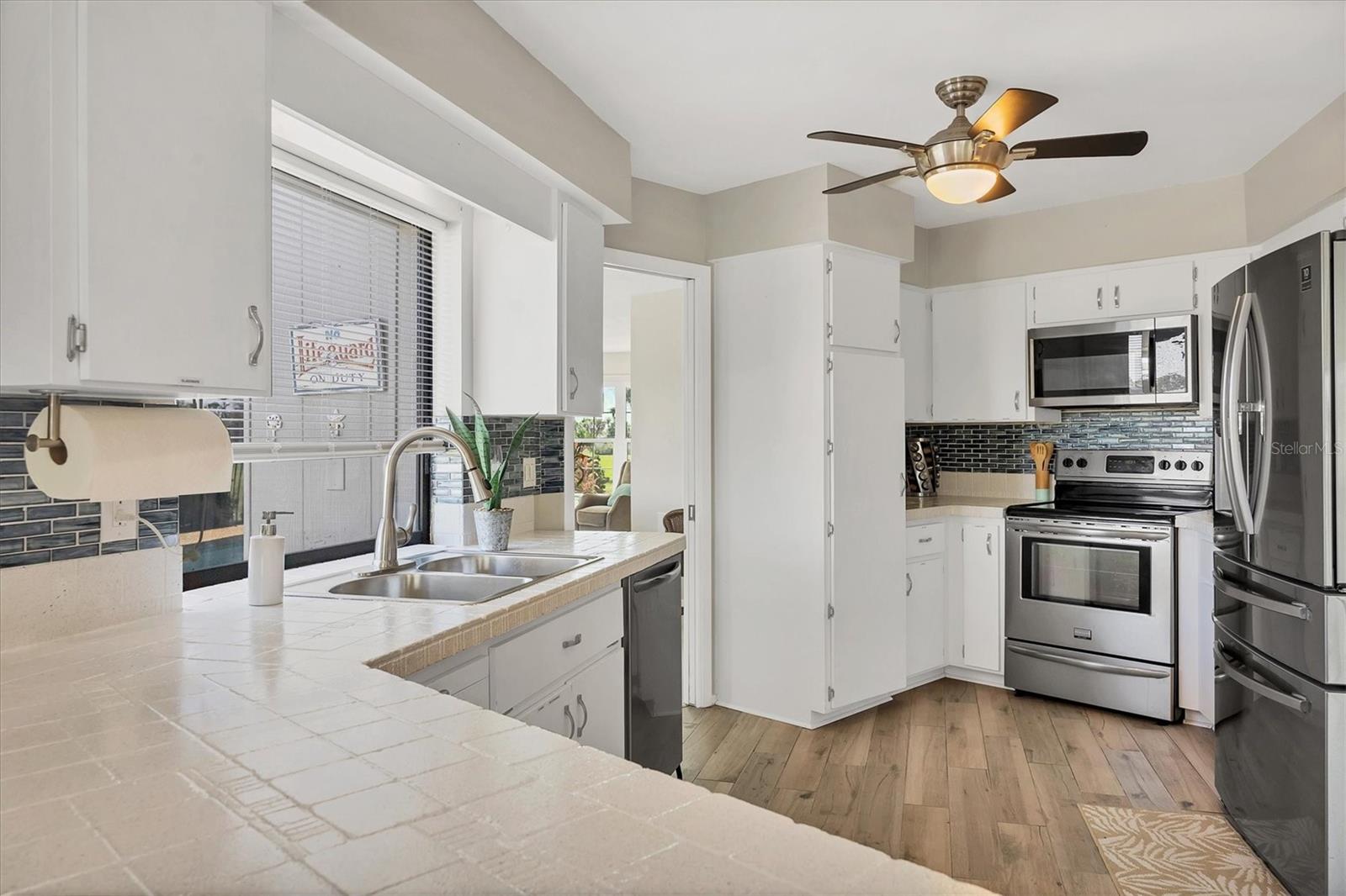 88 OAKLAND HILLS PL, ROTONDA WEST, FL, 33947