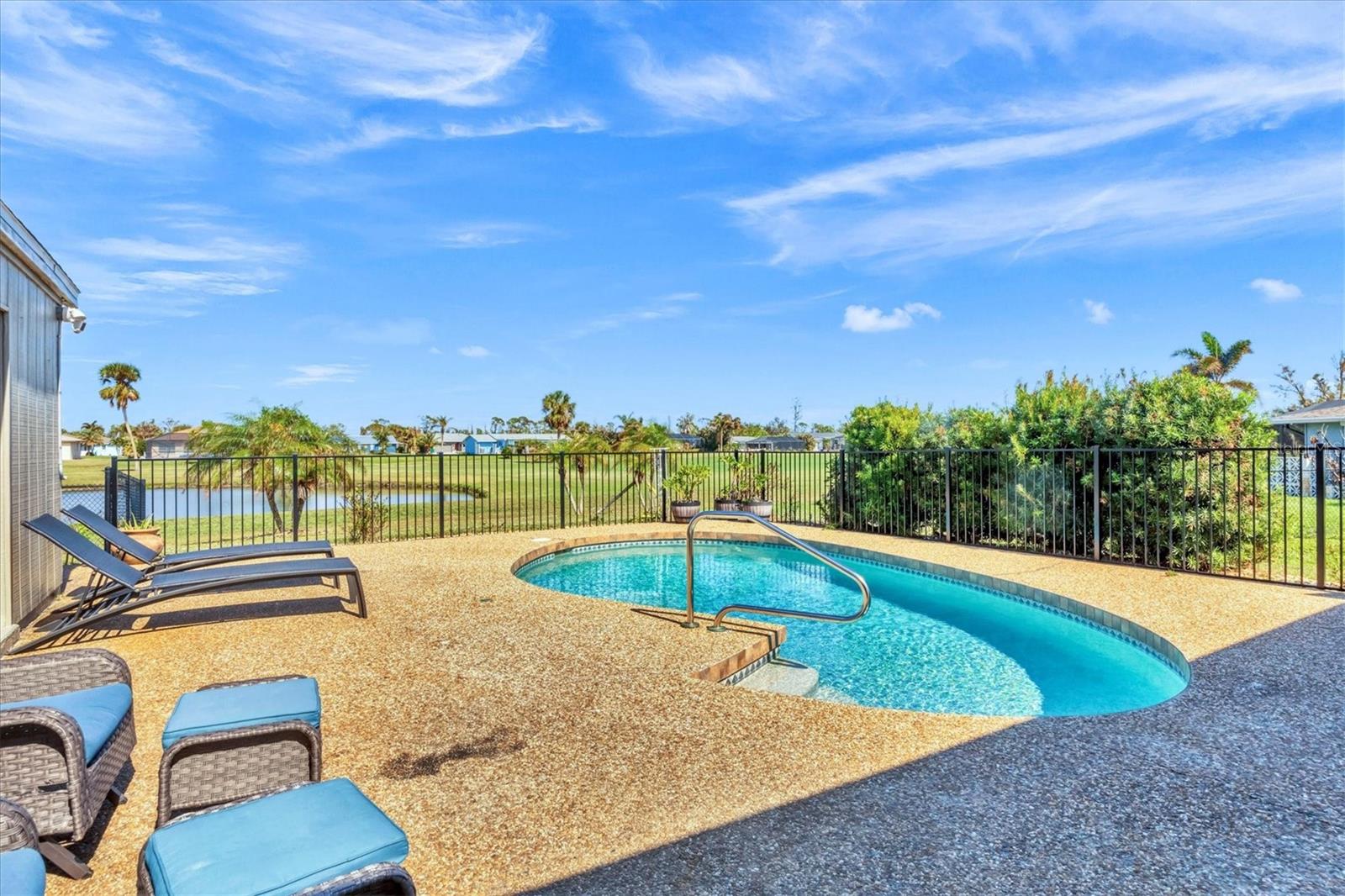 88 OAKLAND HILLS PL, ROTONDA WEST, FL, 33947