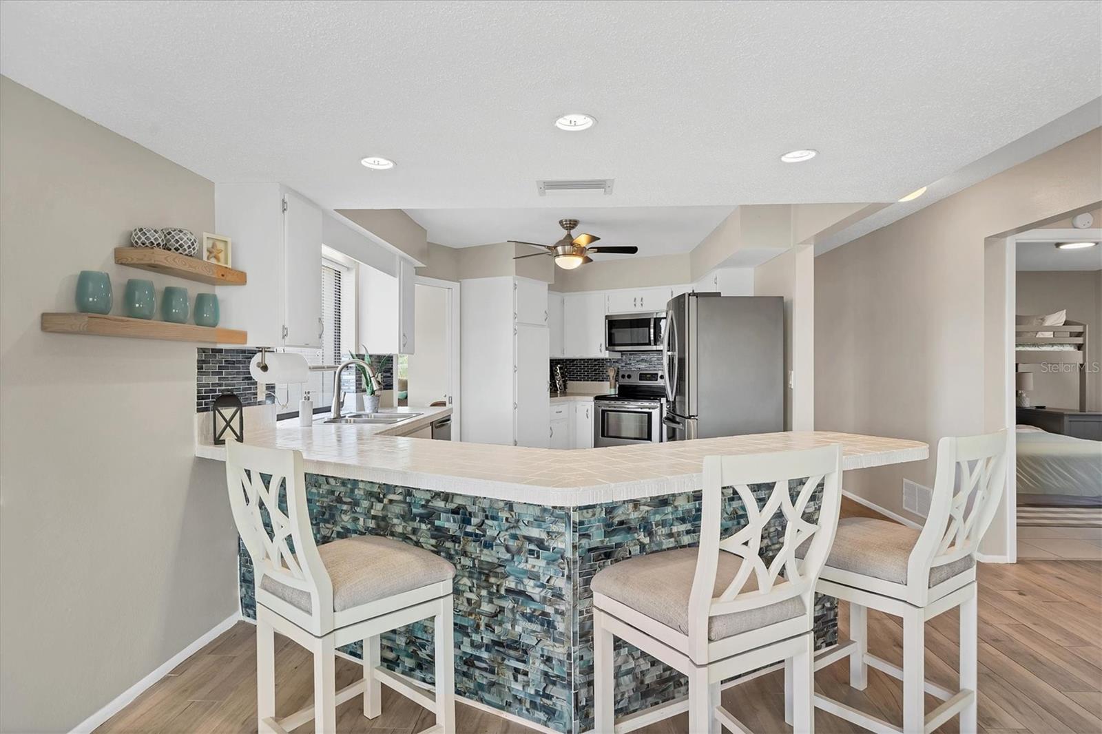 88 OAKLAND HILLS PL, ROTONDA WEST, FL, 33947
