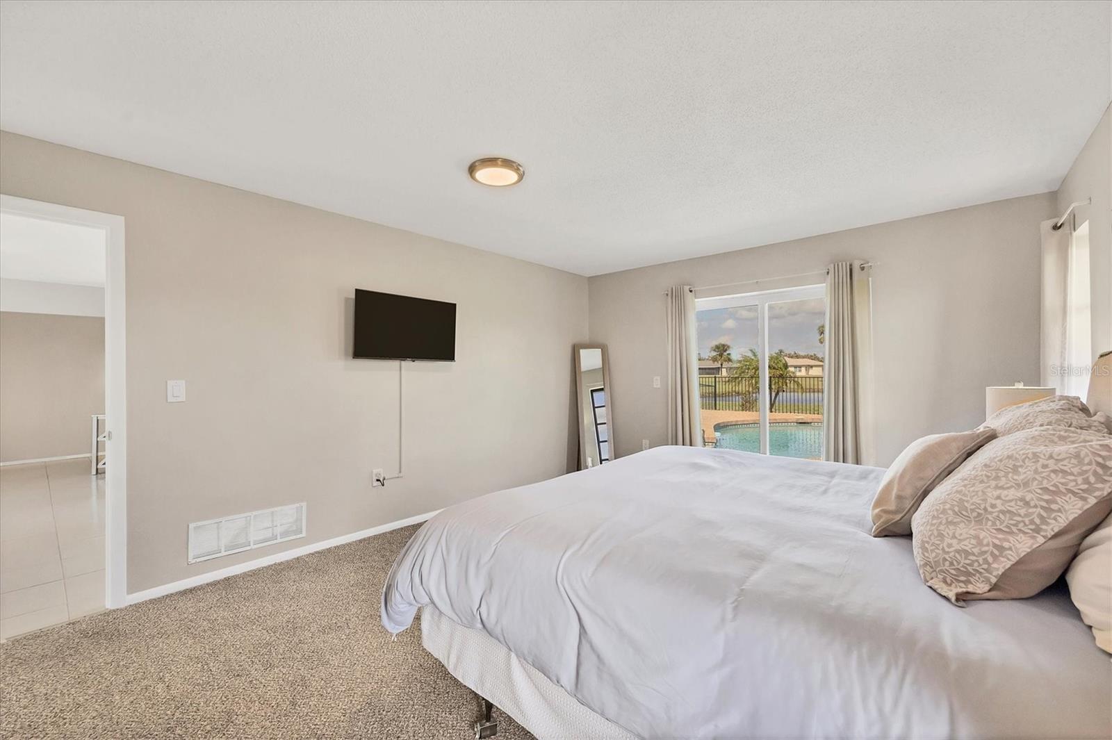 88 OAKLAND HILLS PL, ROTONDA WEST, FL, 33947