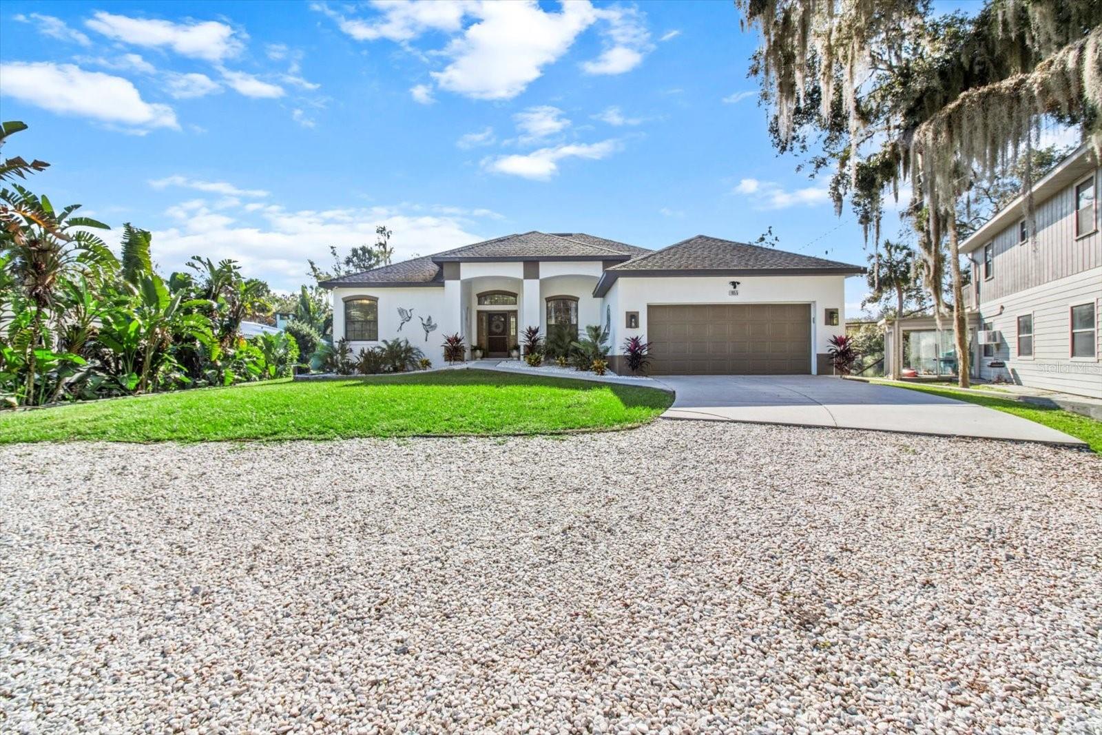 1055 N CRESCENT DR, CRYSTAL RIVER, FL, 34429