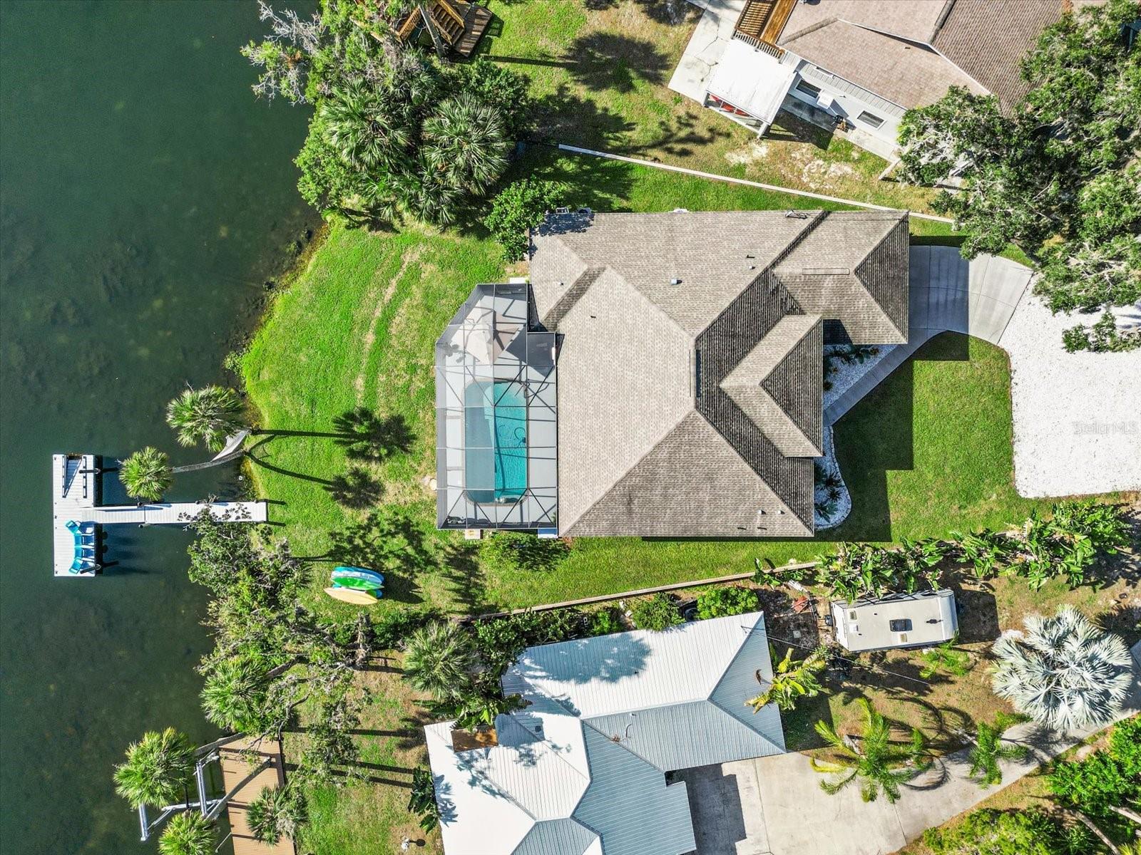 1055 N CRESCENT DR, CRYSTAL RIVER, FL, 34429