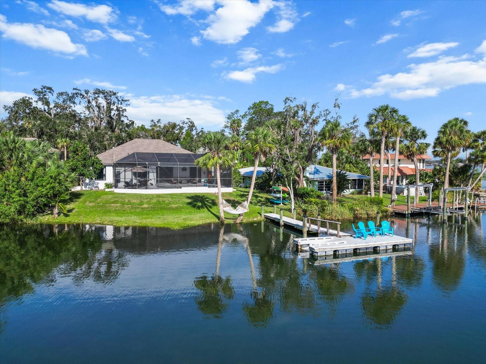 1055 N CRESCENT DR, CRYSTAL RIVER, FL, 34429