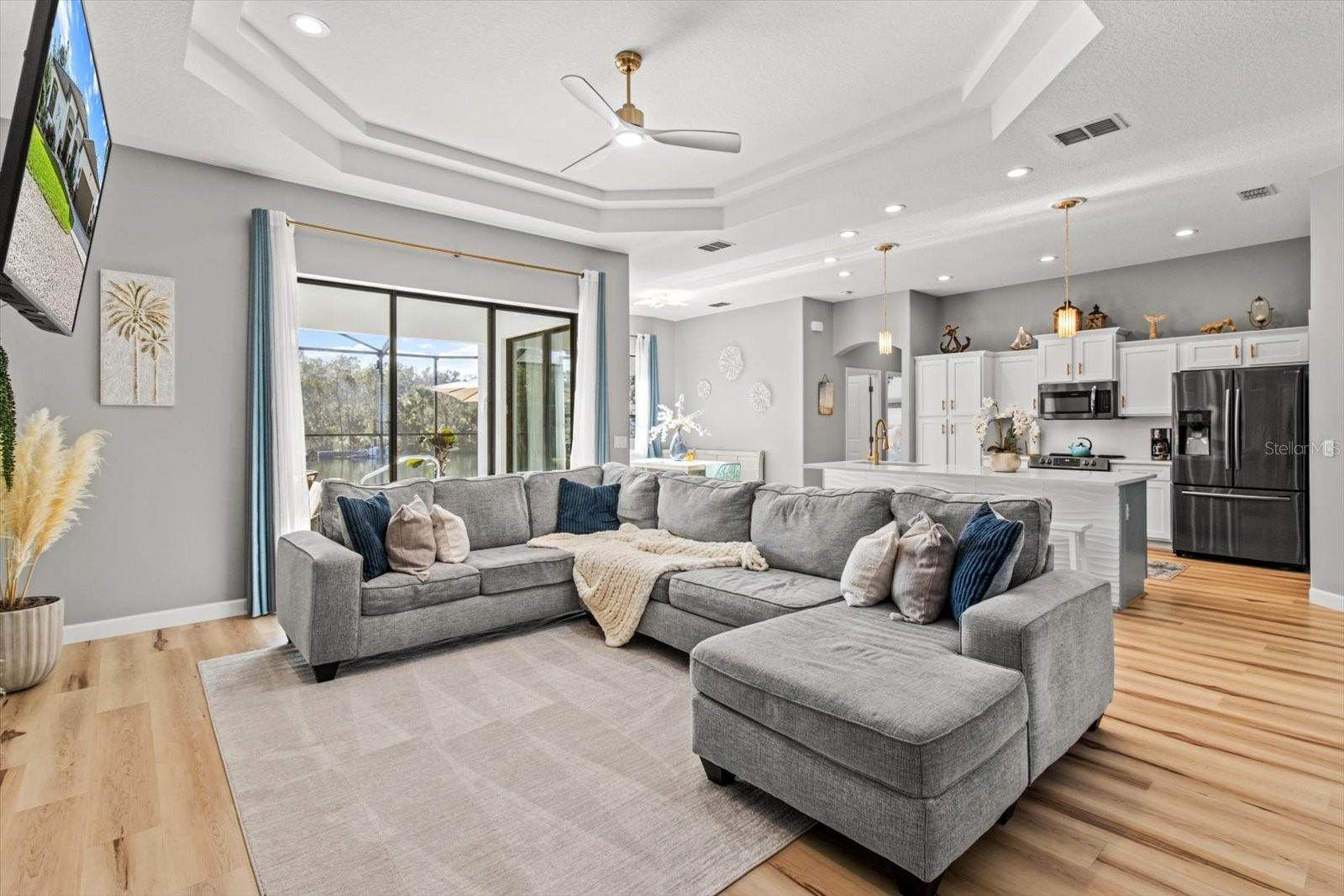 1055 N CRESCENT DR, CRYSTAL RIVER, FL, 34429