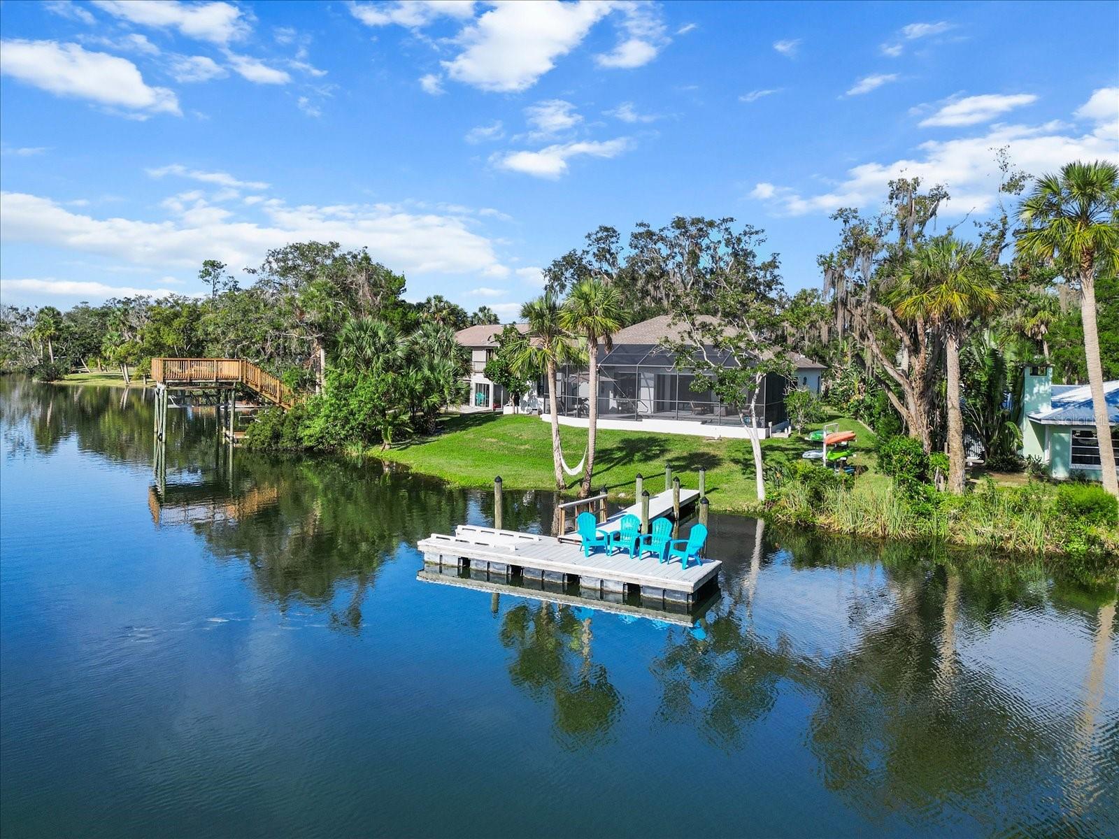 1055 N CRESCENT DR, CRYSTAL RIVER, FL, 34429