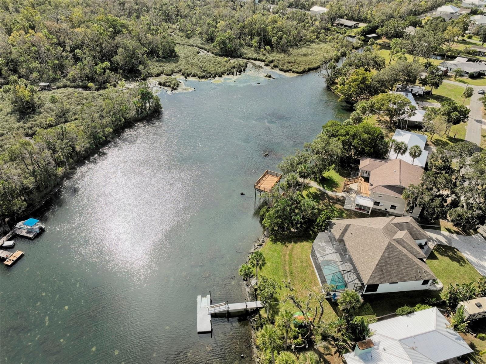 1055 N CRESCENT DR, CRYSTAL RIVER, FL, 34429