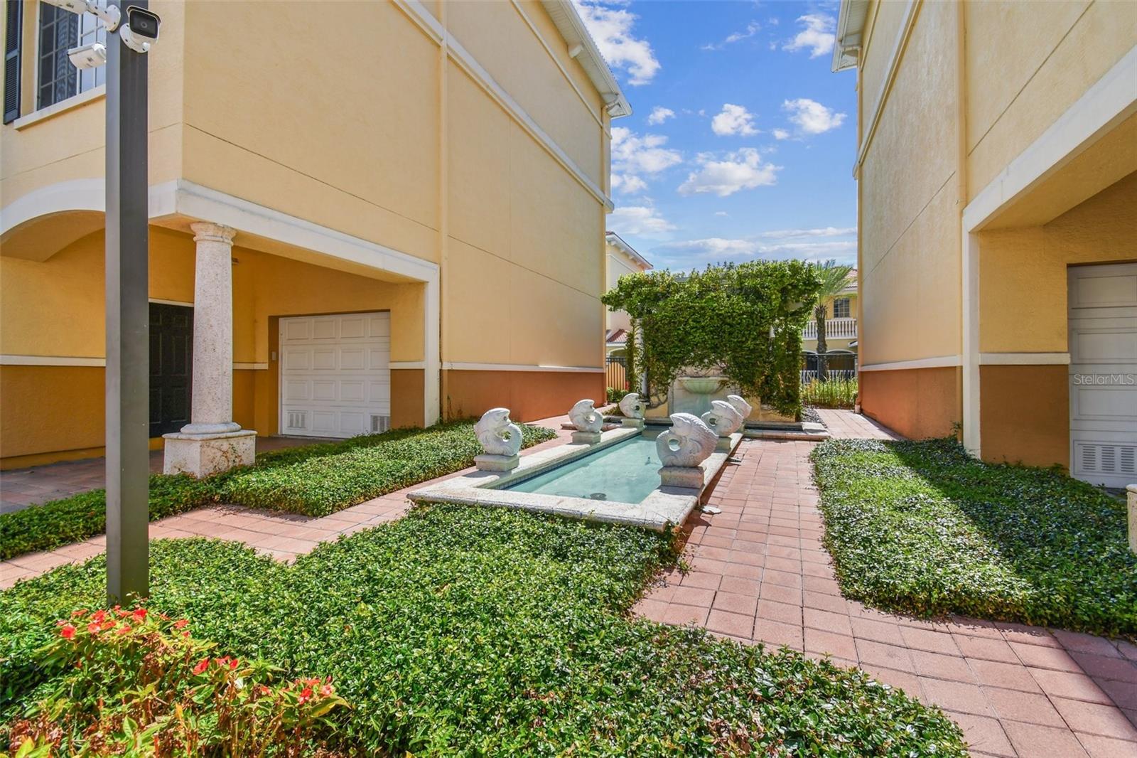 5228 HAMPTON BEACH PL #140, TAMPA, FL, 33609