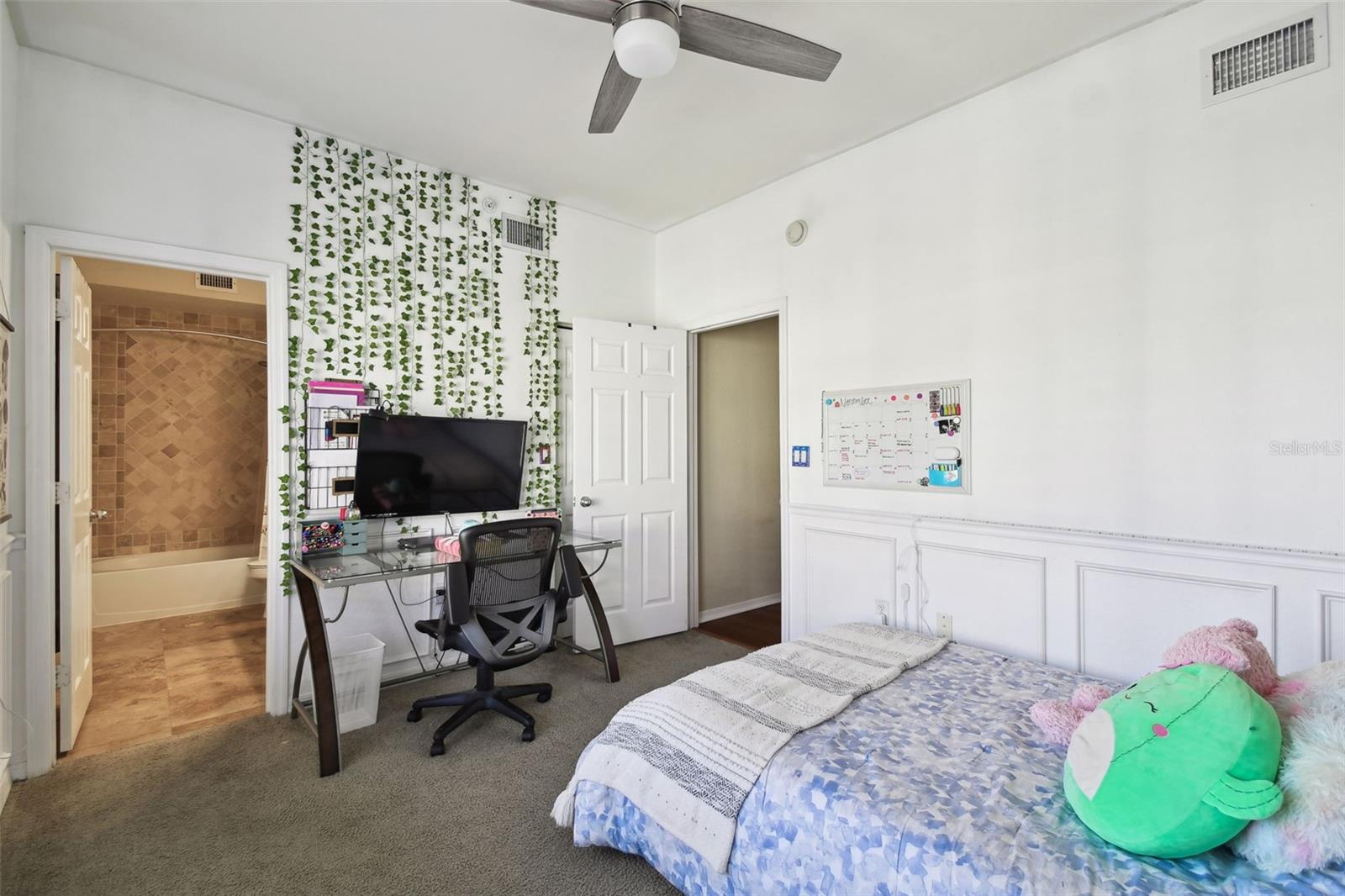 5228 HAMPTON BEACH PL #140, TAMPA, FL, 33609