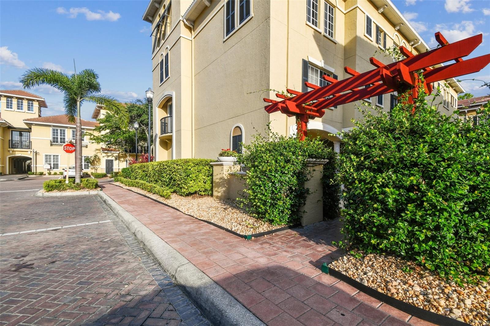 5228 HAMPTON BEACH PL #140, TAMPA, FL, 33609