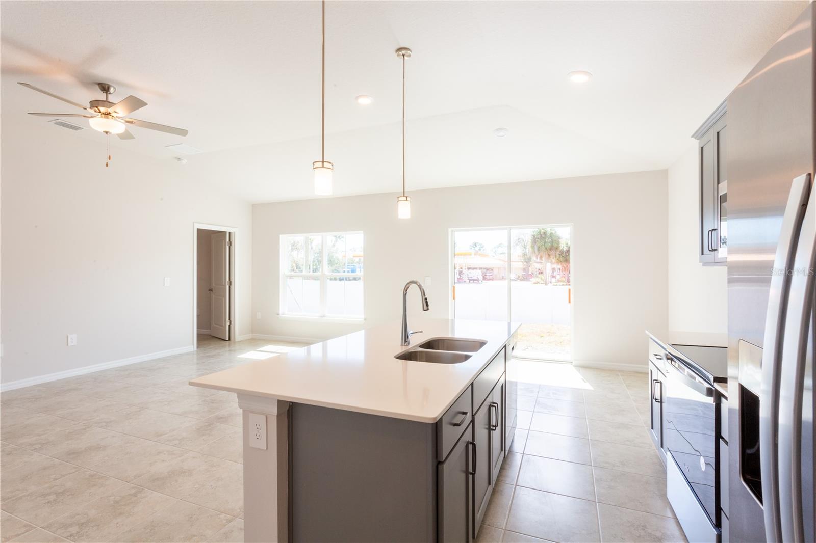 540 ROSE APPLE CIR, PORT CHARLOTTE, FL, 33954